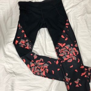 Under Armor work out pants